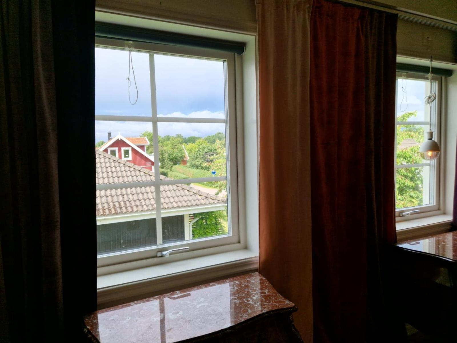 Lila Rummet - Rum Naera Bad Och Centrum, 1 Tr Upp - Saengklaeder & Handdukar Ingar Farjestaden Luaran gambar